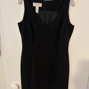 Jones New York Black Sleeveless Sheath Coctail Dress with Subtle Sparkle
